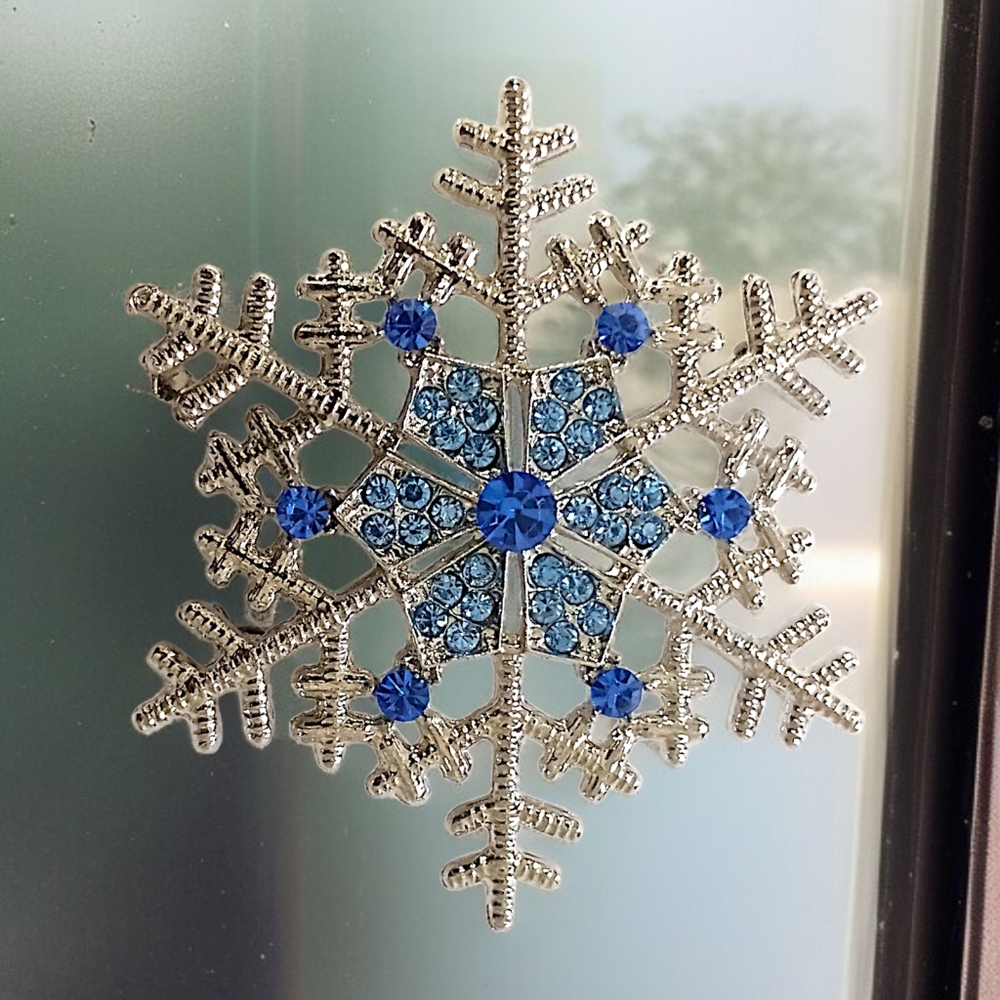 Icy Snowflake Pin Brooch Pendant Star Blue Rhinestone Crystal Winter Silver Tone - Picture 14 of 16
